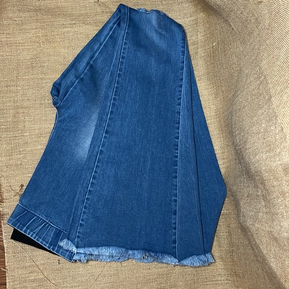 Bellbottom Jeans - Picture 10 of 11